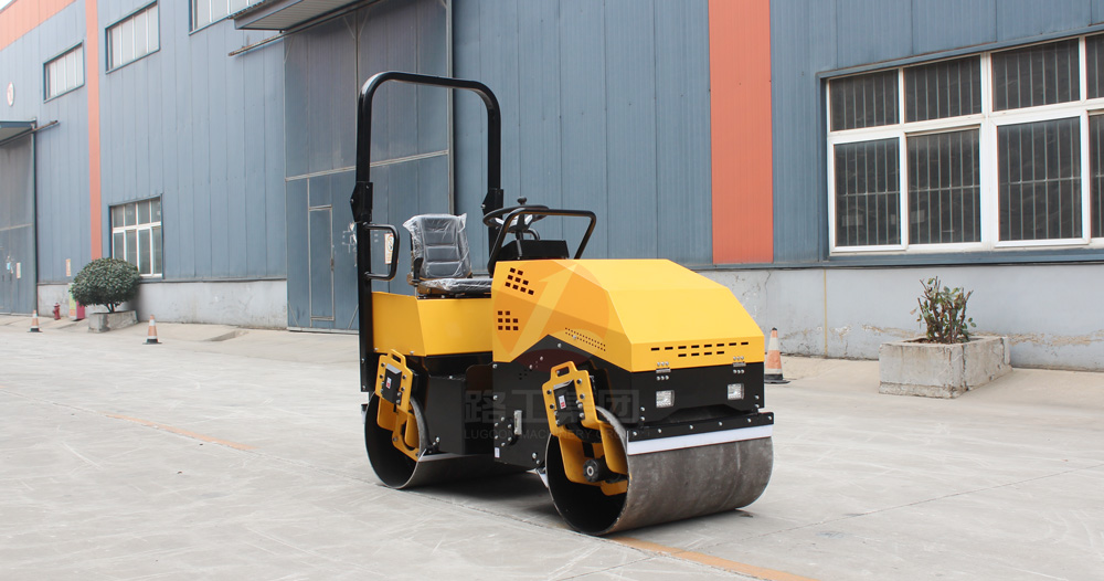 小型壓路機(jī) 小型壓路機(jī)