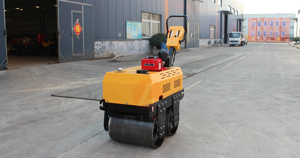 小型壓路機(jī) 小型壓路機(jī)